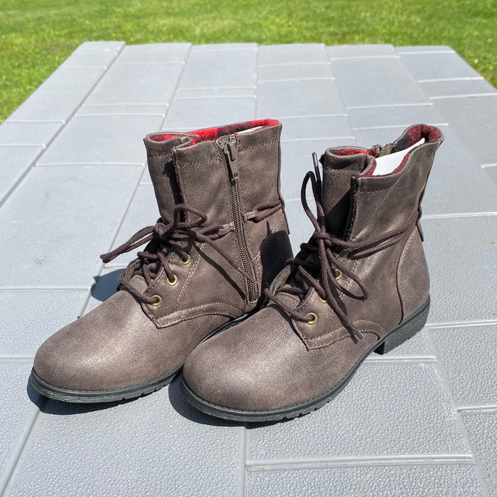 💕 New Without Tag - Girls Zippered Boots